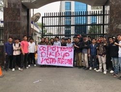 *Aksi Unjuk Rasa HIPMASU Berujung Ricuh, Minta Poldasu Dan Kajatisu Periksa Pemenang Tender Rahmadan Fair*
