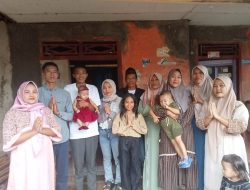 kami sekeluarga besar bapak marsid dan ibu yayah Mengucapkan Selamat Hari Raya Idul Fitri 1446 H mohon maaf lahir dan batin