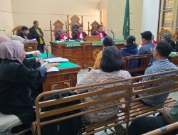*Perkara Dosen Bunuh Suami, Terdakwa Minta Saksi Agar Mendaftarkan Korban Ke Asuransi*
