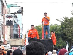 Peringatan May Day 2025, Partai Buruh Sumut Gelar Unjuk Rasa ke Kantor Gubernur