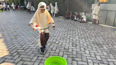 Keceriaan dan Sportivitas Warnai Class Meeting Insan Mandiri Nabire 2025