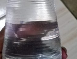 Dugaan Air Mineral Merek Kim-Qua Tak Layak Konsumsi, Warga Temukan Kotoran di Dalam Kemasan