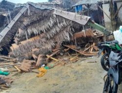 Pemerintah Desa Sukamaju Gusur Rumah Warga yang Dibangun Diatas Tanah Milik Desa