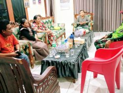 ‎Bukti Nyata Kebersamaan, Kadus Way Apus RK 015 Bersama Babinsa Silaturahmi Natal