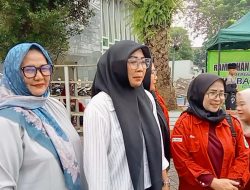 Ramadan Berbagi Di Depan Masjid Agung Rangkasbitung: Sahabat Alif Dan KSSD Tebar Kepedulian