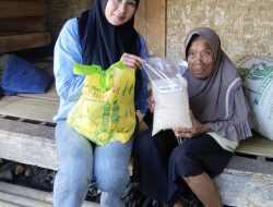 Sentuhan Ramadhan yang Mengharukan: Sahabat Alif Tebar Kepedulian Untuk Lansia Di Lebak