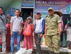 Pemdes Cirompang Salurkan Bantuan Paket Sembako kepada KPM